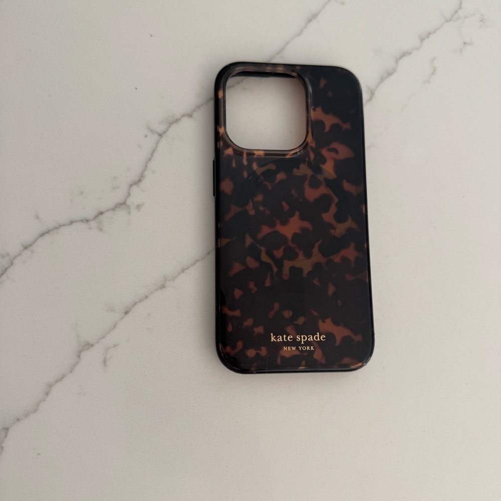 kate spade Brown and Black Tortoise iPhone 15 pro Case